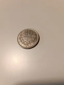 Tradera 50 ÖRE . 1931 . SVERIGE .^ Svenska Mynt