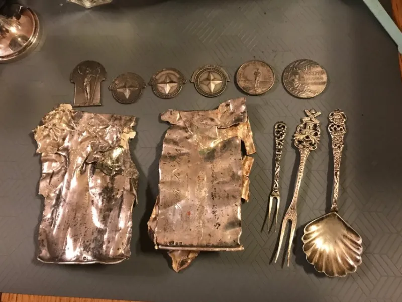 Tradera ### Silverskrot 205 gram ###> Silver