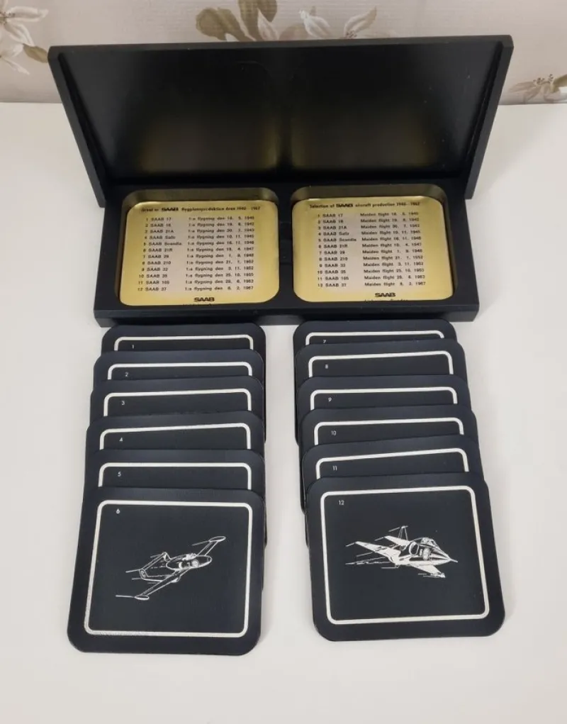 Tradera 12 st SAAB Glasunderlägg i träask, coasters^ Flyg