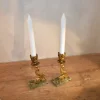 Tradera 2 st vackra antika ljusstakar Drake i mässing på en sten platta> Tenn & Mässing
