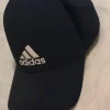 Tradera Adidas keps> Huvudbonader