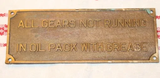 Tradera Skyltar<ALL GEARS NOT RUNNING IN OIL PACK WITH GREASE.