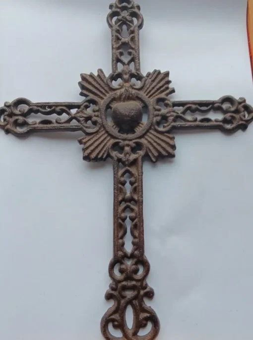 Tradera Antikt. Kors i Järn från ett Belgiskt Kloster. Ut 1:-> Ikoner & Religiösa Föremål