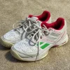 Tradera Tennis<Babolat Tennisskor vita med rosa foder stl 36