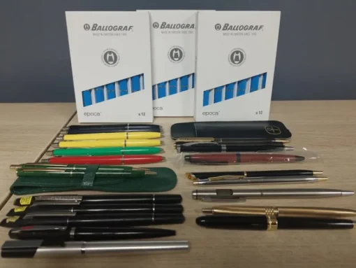 Tradera Pennor & Tillbehör<Ballograf PENTEL Vintage Expresso USA 58 pennor totalt Ballograf 3X12 Fynd 1 kr