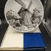 Tradera Brommatallriken - Bällsta Kvarn- 1979 - Gustavsberg> Keramik & Porslin, Svenskt