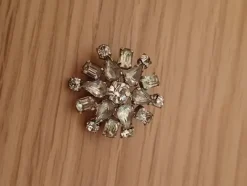 Tradera Broscher<Brosch