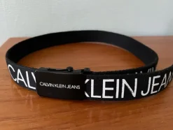 Tradera Calvin Klein jeans bälte/skärp i svart canvas. 86 cm. Fint skick.> Bälten & Skärp