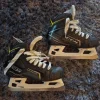 Tradera Hockey & Skridskor<CCM Super Tacks 9370 målvaktsskridskor strl 2D (ca 35)