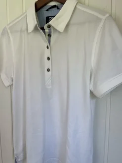 Tradera Golf<CUTTER & BUCK ny, oanvänd, vit pikétröja advantage pre sv. Stl M.