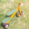 Tradera Cykel för barn med två sittplatser Orange Grön Väddö> Utomhusleksaker