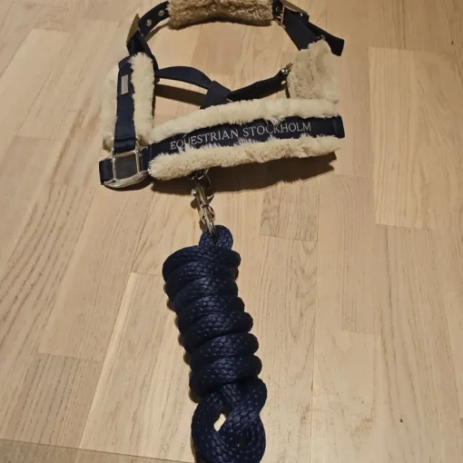 Tradera Häst & Ridsport<Equestrian Stockholm grimma med grimskaft