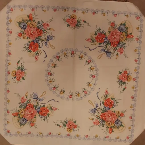 Tradera FIN GAMMAL DUK BORDSDUK 50-TALET 88 x 84 CM.> Textilier