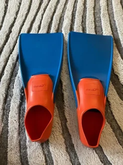 Tradera Simning<Finis Long Floating Swim Fins Storlek 39-42