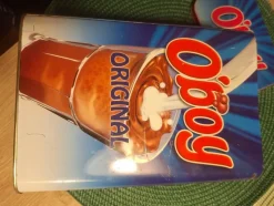 Tradera Varuförpackningar<Gammal oboy burk