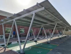 Tradera Genial carport med solcellspaneler, 5.28 kw> Solenergi