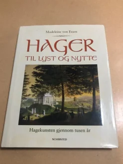 Tradera Hager til lyst og nytte hagekunsten gjennom tusen år / Essen, Madeleine von> Botanik