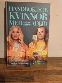 Tradera Handbok för kvinnor med eller utan ADHD - Ann Söderlund & Fi Lindfors> Hälsa & Skönhet