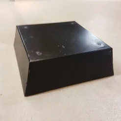 Tradera HATT till svart PLÅTHUV på Tak 27×27cm Ventilation> Byggmaterial