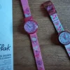 Tradera Hello Kitty + en till.. Flik flak schweiziska armbandsur för barn.^ Barnklockor