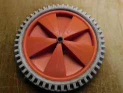 Tradera Hjul av plast till Lådbilar etc.. Hobby eller Verkstad 23 x 3 cm> Verkstad