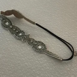 Tradera Hårsmycken & Diadem<Hårsmycke brudsmycke bröllop från Filucca Lou. Hårband, pärlor och strass. Nytt!