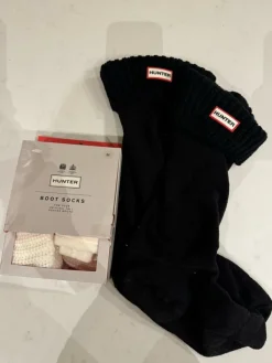 Tradera Övriga Skoprodukter<Hunter svarta + vita sockor, storlek M (36/38) NYA!
