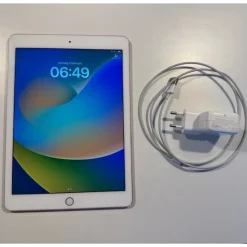 Tradera Surfplattor<iPad Pro 9,7 tum (1st gen) A1673 rose gold 32gb 2016