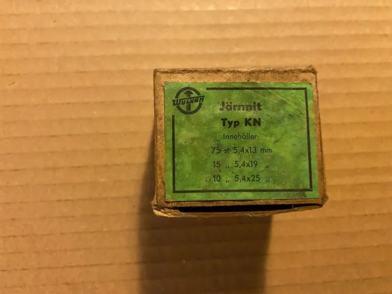 Tradera Järnnitar Typ KN i originalförpackning Slåttermaskin Kniv Traktor Häst Redskap^ Jordbruksmaskiner