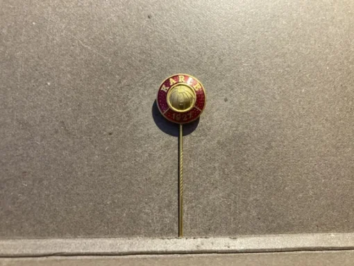 Tradera Pins & Nålar<Klubbnål Karle IF, Linköping, Östergötland