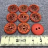 Tradera Knappar, knapp, plast, 2 hål, röd, mönstrad, 9 st, 18 mm^ Sömnad & Stickning