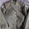 Tradera Militära Samlarsaker<Komplett rysk Militäruniform med Märken