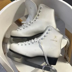 Tradera Konståkning<konståkningsskridskor Jofa storlek 40