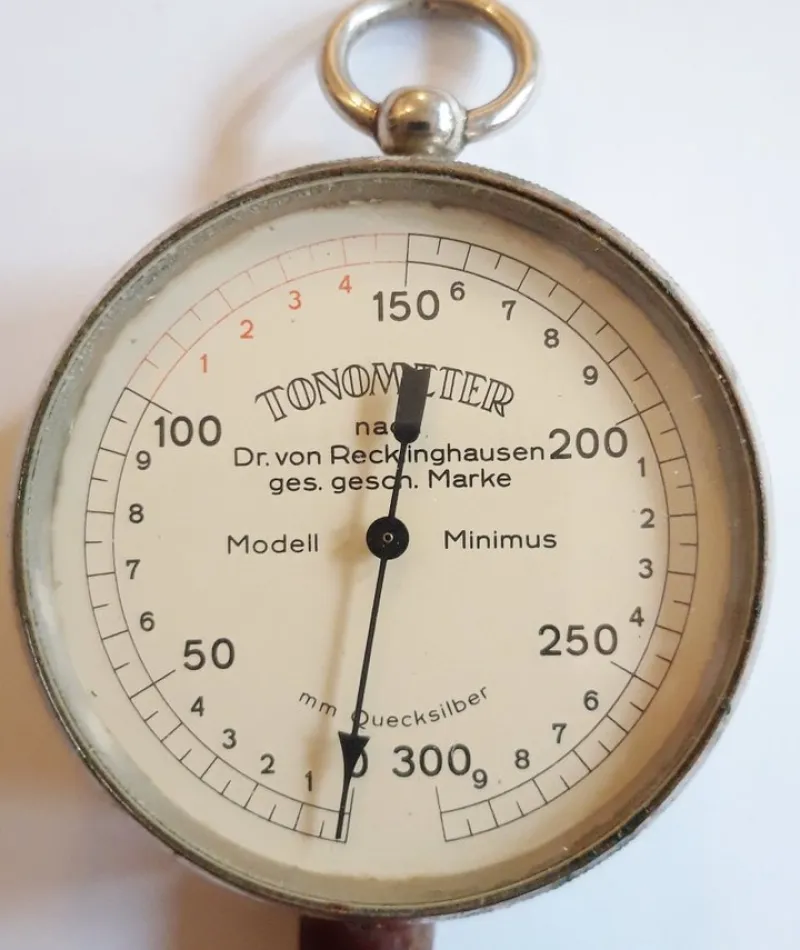 Tradera Medicinska Prylar<ÄLDRE TONOMETER, BLODTRYCKSMÄTARE, DOKTOR VON RECKINGHAUSEN, 1930-40:TAL MINIMUS