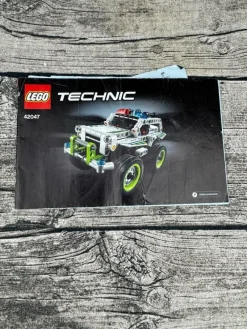 Tradera LEGO Technic 42047 - instruktionsbok> Byggklossar & Lego