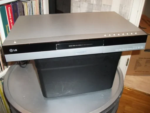 Tradera LG DVD-RW/RW/R Recording med 80 gb hårddisk LG RH 177 med fjärr^ Dvd-, Video- & Blurayspelare
