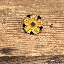Tradera Majblommor<MAJBLOMMA Pin 2018