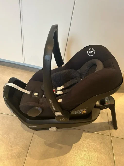 Tradera MaxiCosi Rock babyskydd inkl Isofix bas + adapter barnvagn> Bilbarnstolar