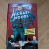 Tradera Michael Moore: Korkade Vita Man> Samhällskunskap