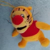 Tradera Övriga Samlarleksaker<NALLE PUH samlarobjekt 80-tal 100 % polyester Längd ca 15,5 cm