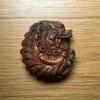 Tradera Netsuke Handsnidad Drake i trä Signerad 5cm> Orientalisk Konst & Porslin