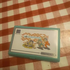 Tradera Nintendo<Nintendo Bombsweeper Multi Screen Handheld Spel