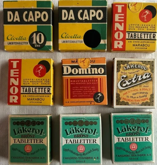 Tradera Varuförpackningar<Nio äldre pappförpackningar för tabletter