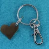 Tradera Nyckelring med litet hjärta och hake #PEACE> Nyckelringar & Nyckelfodral