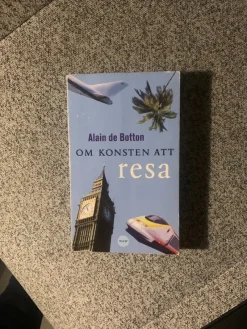 Tradera Om konsten att resa av Alain de Botton> Filosofisk Litteratur
