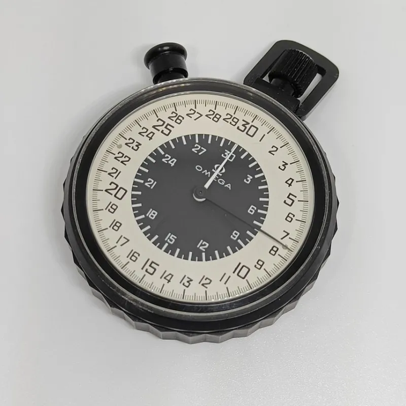 Tradera Omega tidtagarur, stort, i glasfiber 63 mm^ Tidtagarur