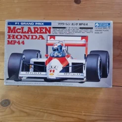 Tradera Oöppnad Gunze Sangyo McLaren Honda MP4/4 F1 Modellbyggsats^ Plastbyggsatser