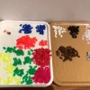 Tradera PLUS PLUS ca 589 bitar många neon Plusplus mini> Byggklossar & Lego