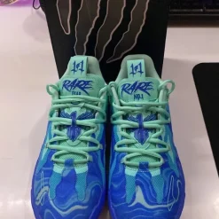 Tradera Övriga Skoprodukter<PUMA MB.03 LO AQUA PEPPERMINT Basketbollskor - Blå/Turkos