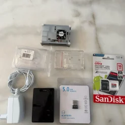 Tradera Raspberry Pi 3 Model B+ (8GB) komplett med 4 skal mm> Övrigt Datorer & Tillbehör